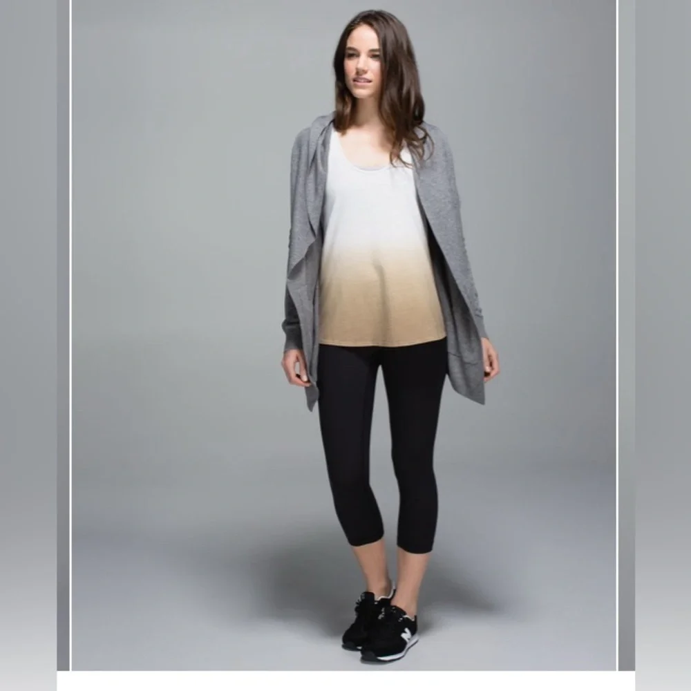 Gray Women's Lululemon Cabin Yogi Wrap size 8